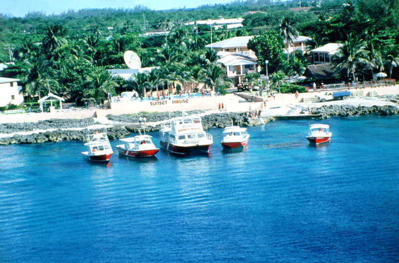 Sunset House Hotell George Town Eksteriør bilde